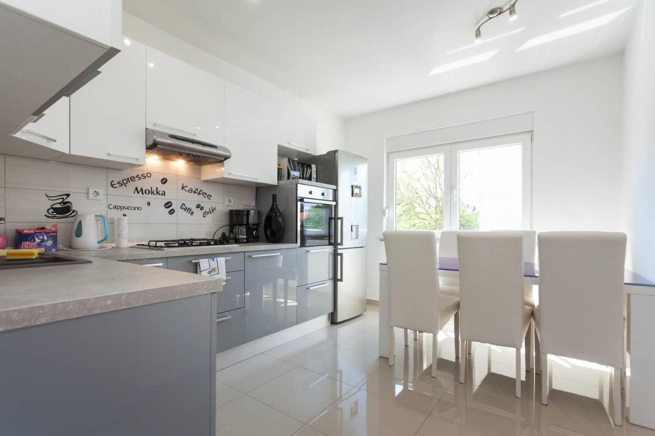 Apartman Mark Apartment Pula Ngoại thất bức ảnh