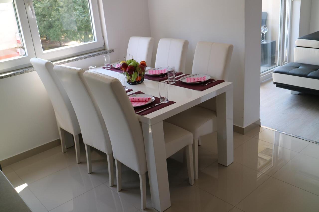 Apartman Mark Apartment Pula Ngoại thất bức ảnh